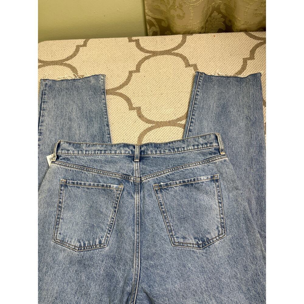 Old Navy extra high rise boyfriend Lola blue jeans, size 14, NWT, raw hems - Picture 10 of 13